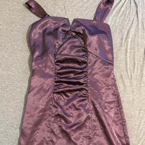 Vintage Newport News Purple Satin Mini Dress, Ruched Bust, Size 4 — Party & Club